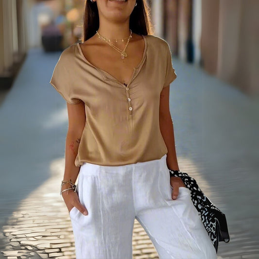 Martha | Timeless Chic Tee