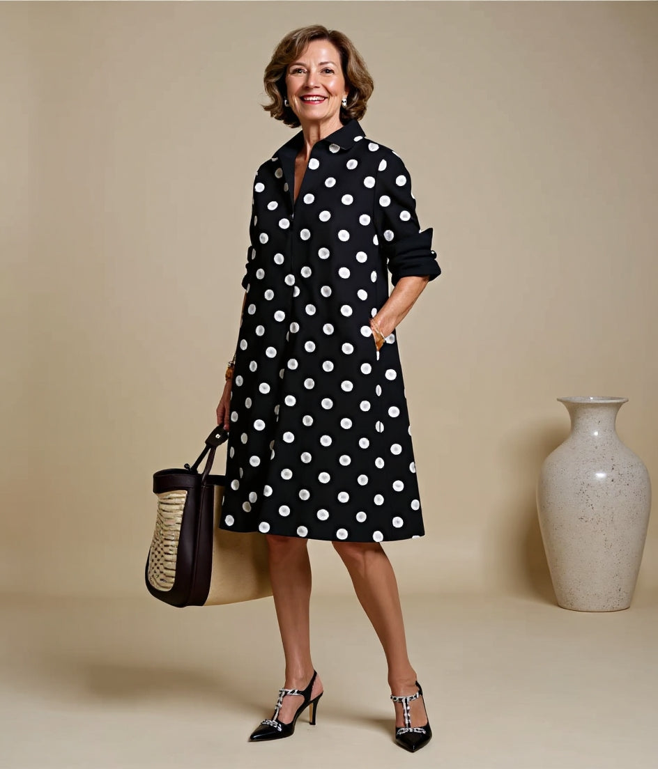 Black with white dots / AU 22 (4XL)