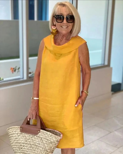 Kerrie | Sleeveless Shift Dress with Round Neck