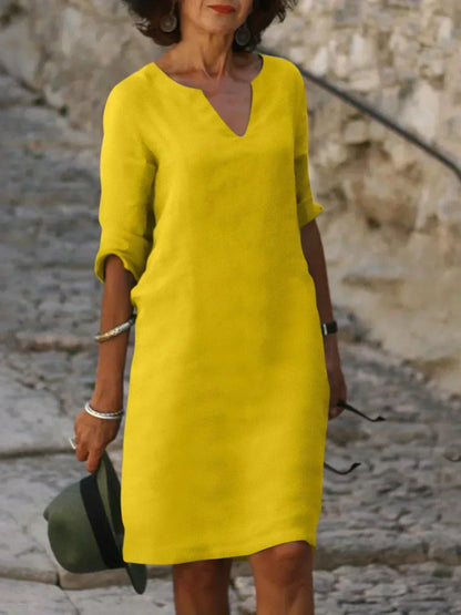 Lola - Relaxed V-Neck Dress