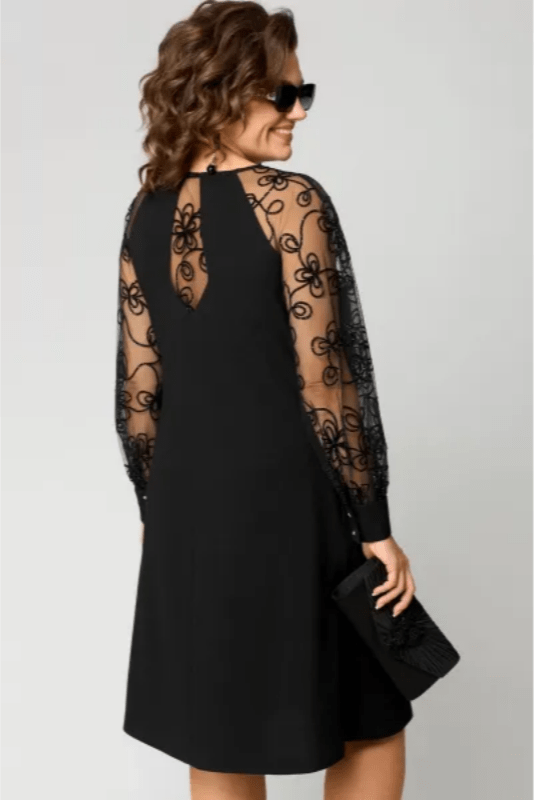 Veronica | Timeless Lace Dress